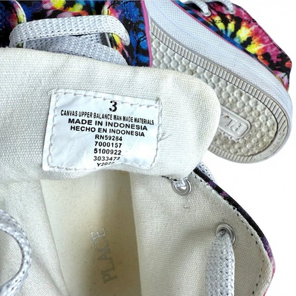The Children’s Place Kids High Top Sneakers Size 3 – Tie Dye - Picture 6 of 7